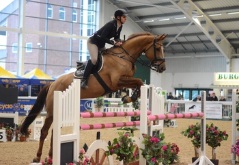 Jemma Hartley Takes Victory in SEIB Winter Novice Qualifier at Aintree Equestrian Centre